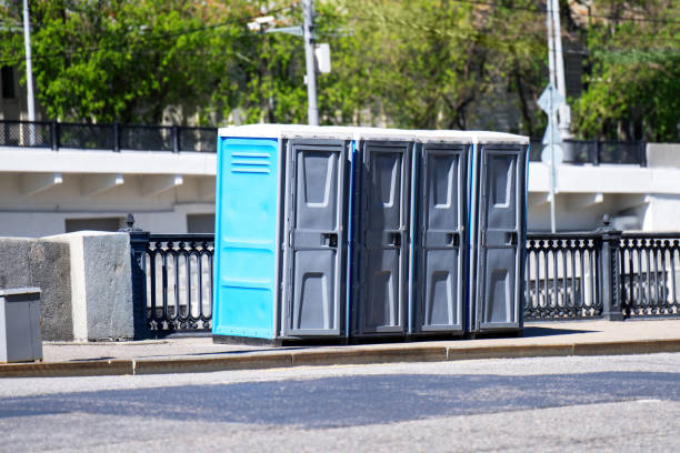 Best Sanitation services for porta potties  in Bee Ridge, FL